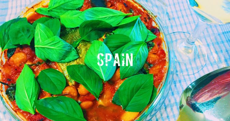 Spanish Cod with Chorizo, Tomato and Butter Beans | Bacalao con chorizo ​​en tomate y frijol de mantequilla | What is the national dish of Spain?