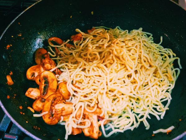 Add instant noodles to mushroom for a super fast Chow Mein National Dish